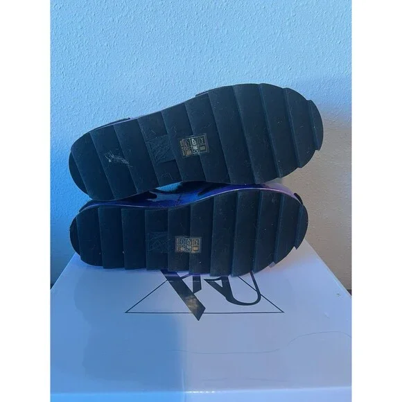 Stylish Black and Iridescent Women's Platform Shoes - Picture 10 of 13